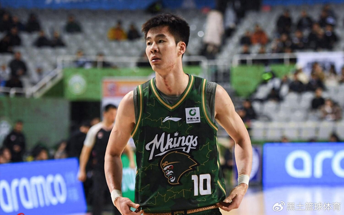 南京同曦郭昊文赵柏清和解回归赛场 两人冲突事