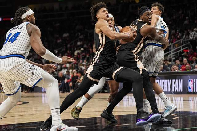 老鹰10连胜创11年纪录 沃克41分助队登顶东部第八