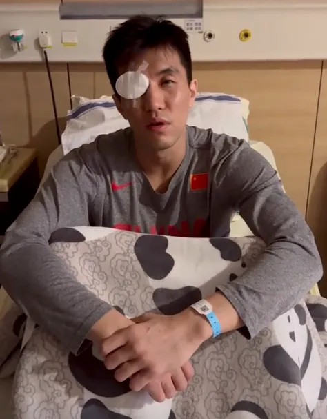 郭艾伦右眼缝合40针发声：被队友刺伤后遭冷漠对
