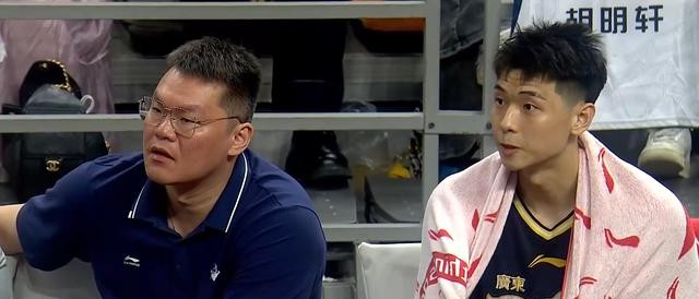 广东男篮闽粤大战惨败福建，下半场崩盘成关键