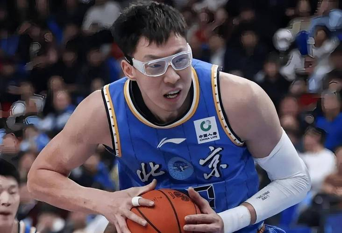 广东宏远逆转广州龙狮连续31年进季后赛八强 下